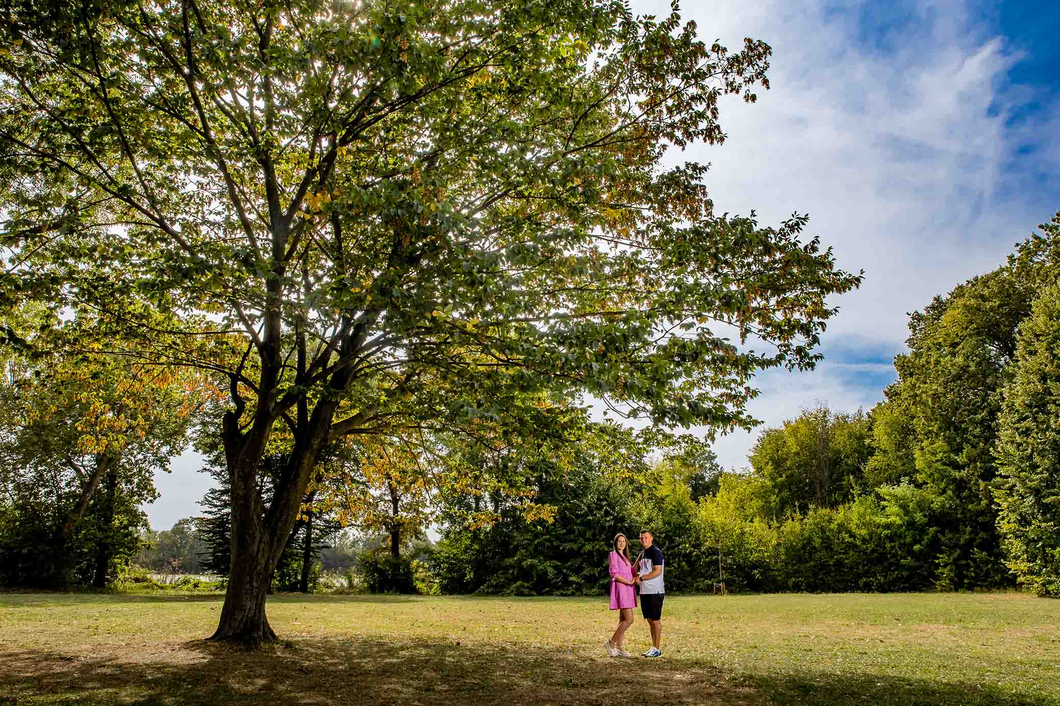 mireasa si mire la mare, nunta Bucuresti, fotografie realizata de fotograf profesionist